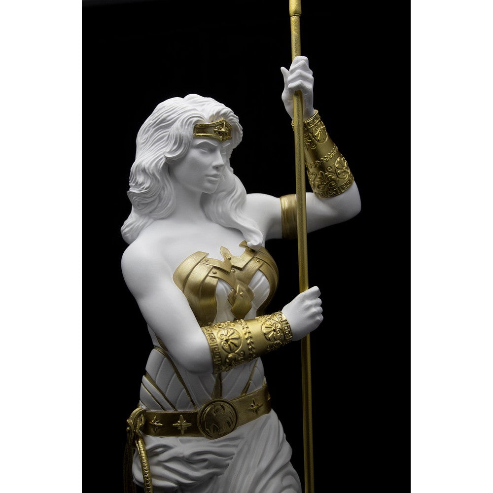 Cryptozoic: Wonder Woman Princess Of Themyscira Statue
