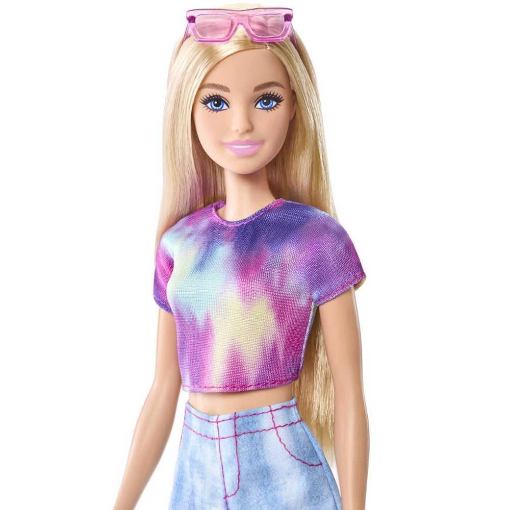 Barbie - Family - Malibu Core  Doll