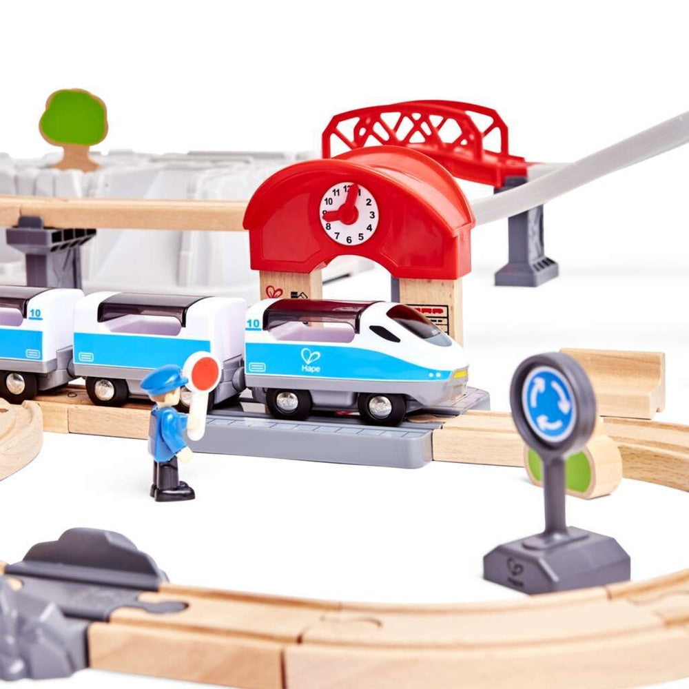 Hape - Railway: City Train Bucket Set