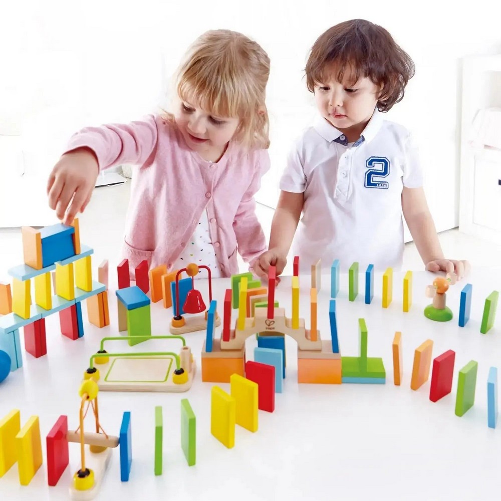 Hape - Steam: Dynamo Dominoes