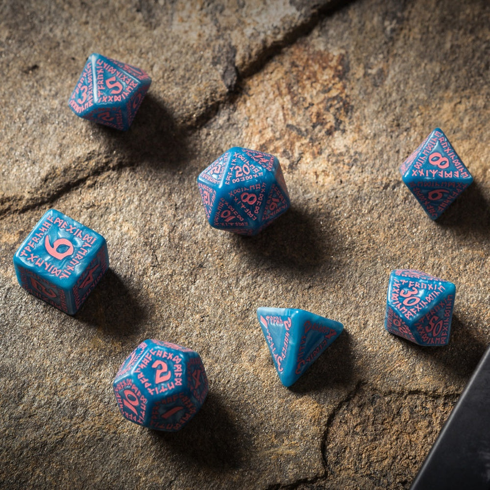 Q Workshop: Runic Glacier & pink Dice Set