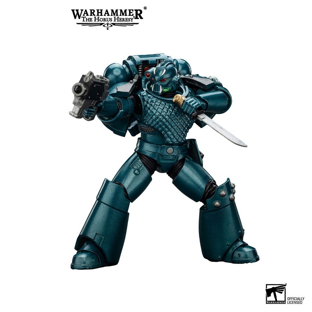 Warhammer Collectibles: 1/18 Scale Alpha Legion Headhunter With Banestrike Combi-Bolter