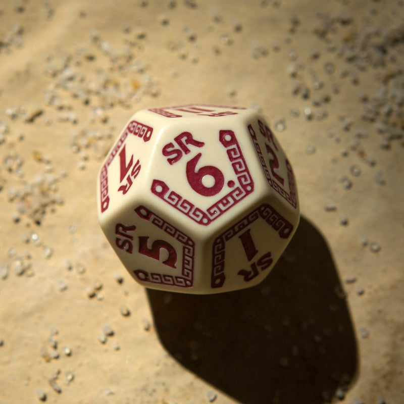 RuneQuest Beige & Burgundy Exp. Dice