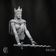 Signature Series Figures - Brom: Queen Ghoul Academic Bust - Standard Edition