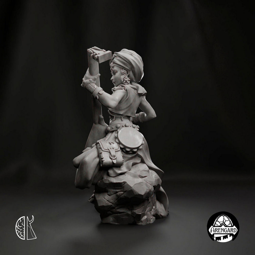 Figures - Farah - Arengard