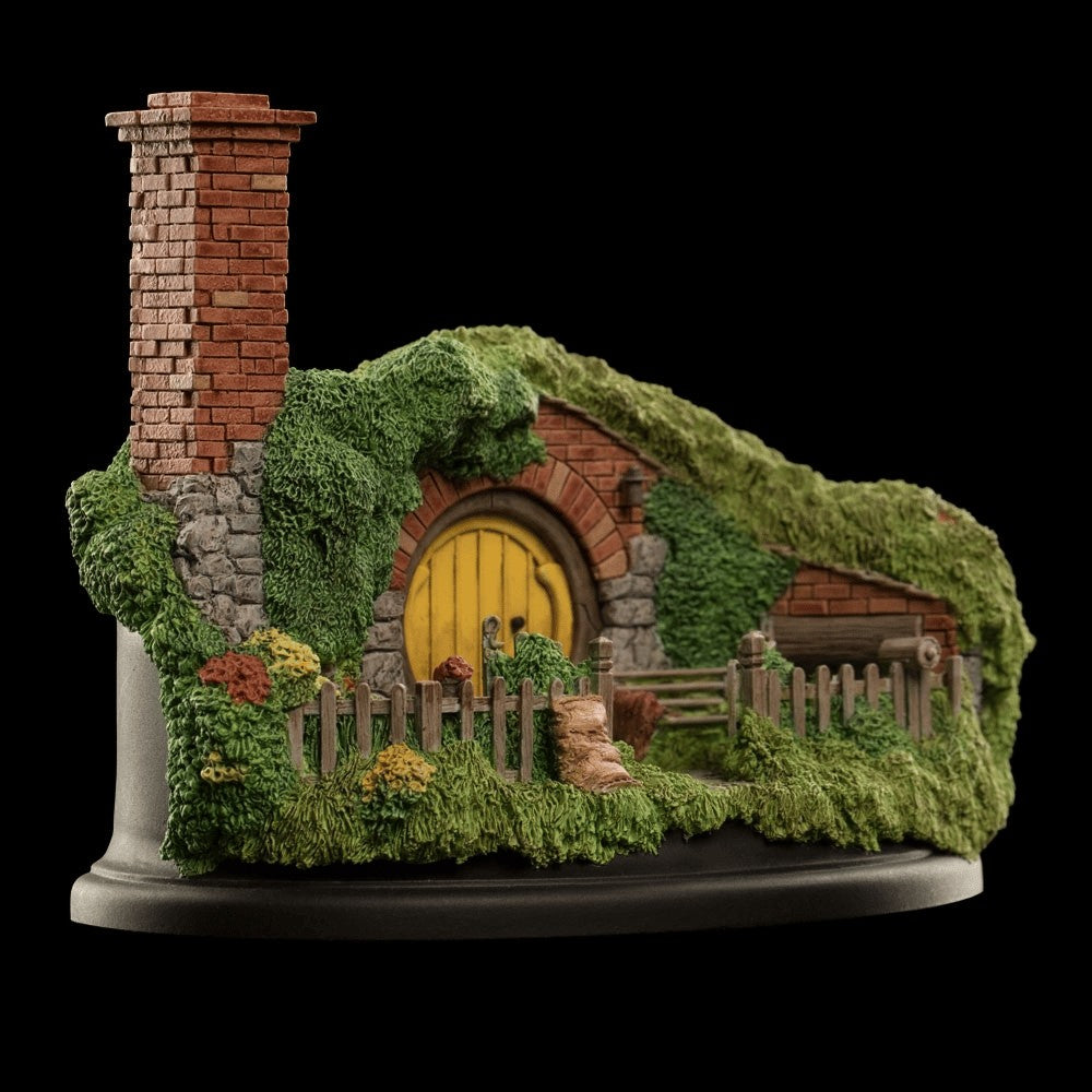 WETA - The Hobbit Trilogy - Hobbit Hole - 16 Hill Lane - Chimney