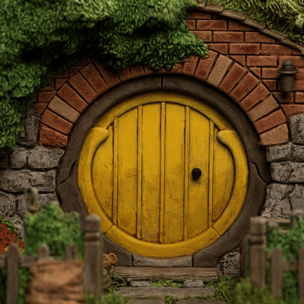 WETA - The Hobbit Trilogy - Hobbit Hole - 16 Hill Lane - Chimney