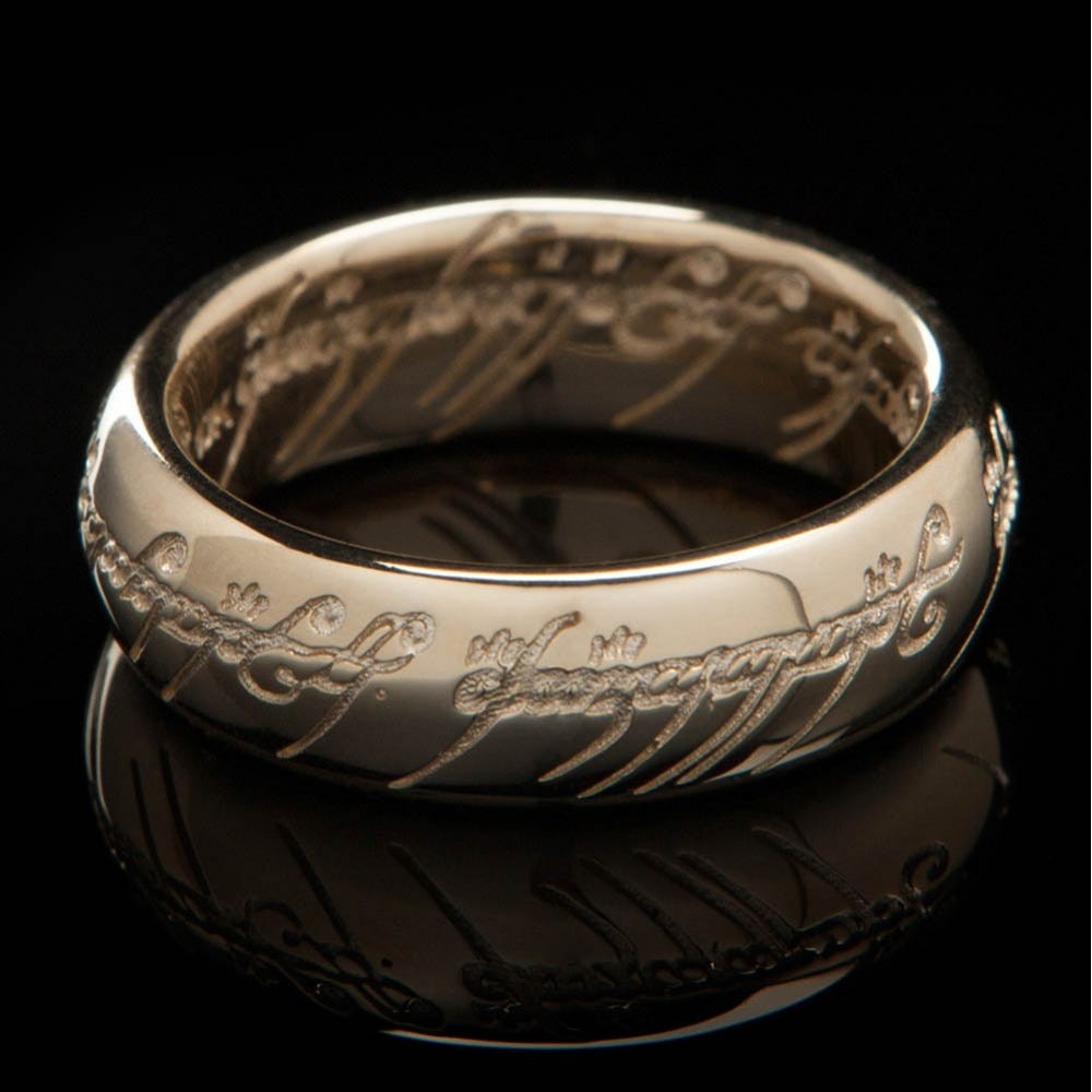WETA - The Lord of the Rings Trilogy - The One Ring (with runes) - 10K Solid Gold Size 9