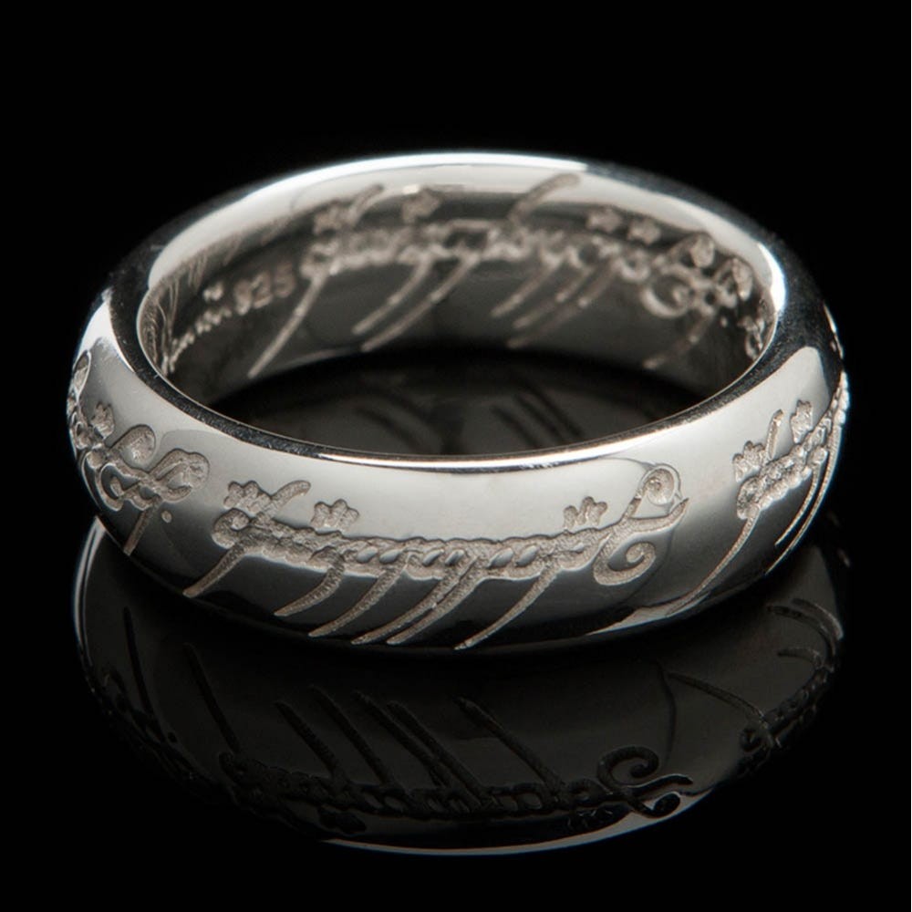 WETA - The Lord of the Rings Trilogy - The One Ring (with runes) - Sterling Silver Size 10