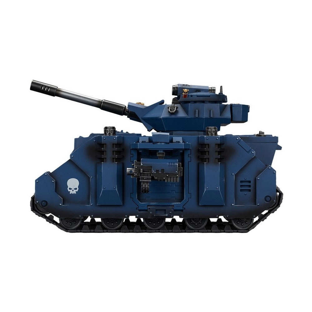 Warhammer Collectibles: 1/8 Scale Ultramarines Predator Destructor autocannon & heavy bolters