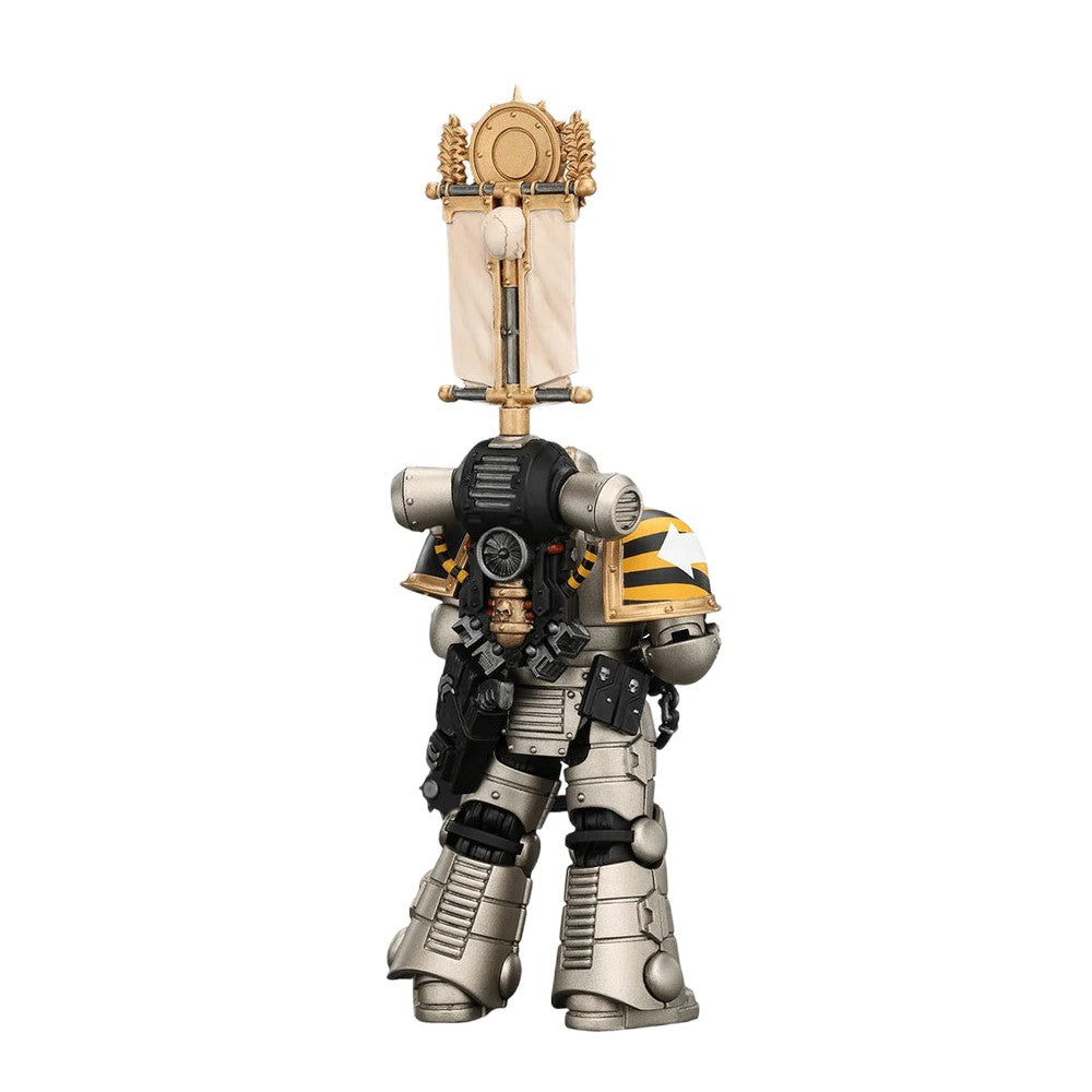 Warhammer Collectibles: 1/18 Scale Iron Warriors MkII Legionary1 with Vexilla. Bolter and Bolt Pstl