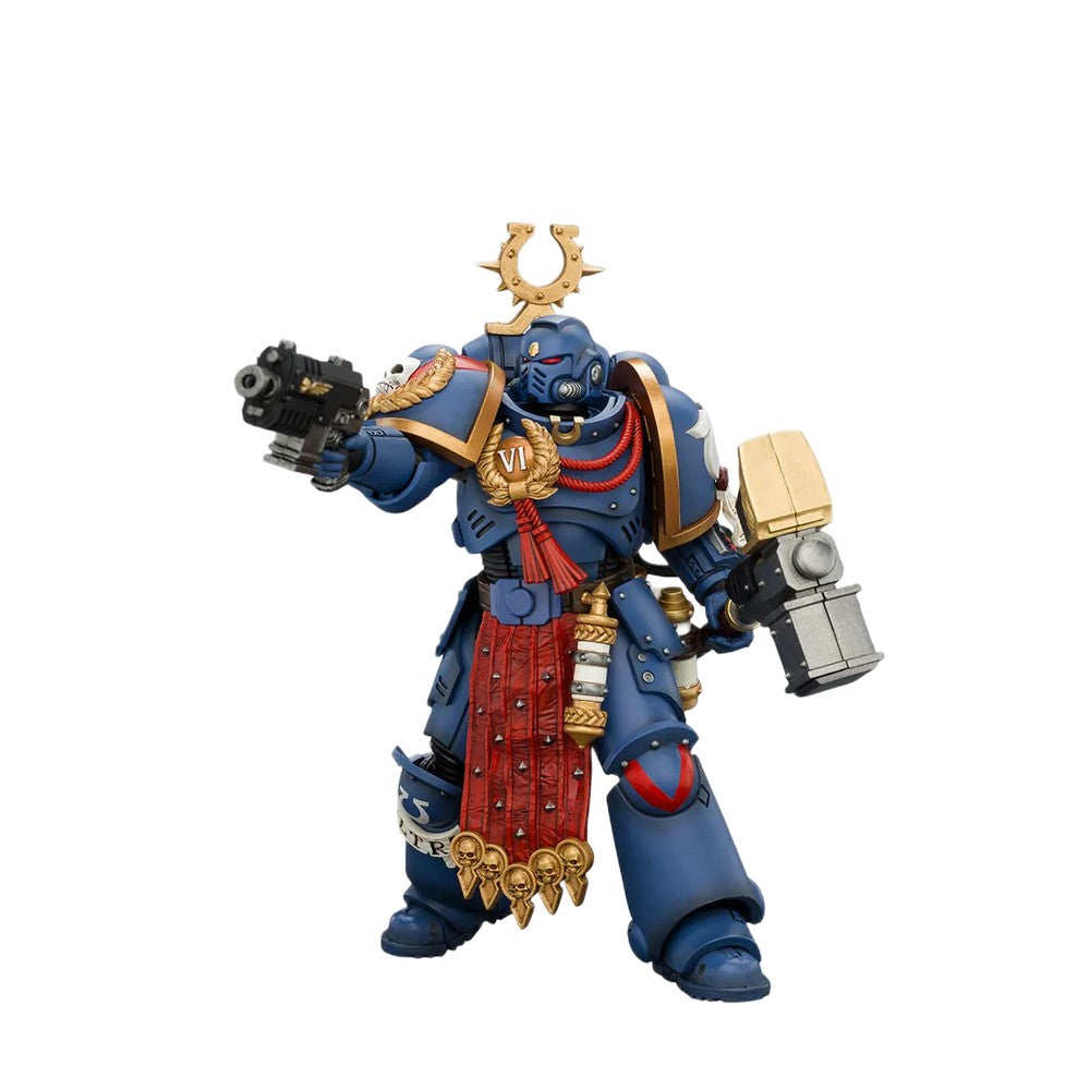 Warhammer Collectibles: 1/18 Scale Ultramarines Ferren Areios with Thunder Hammer and Bolt Pistol