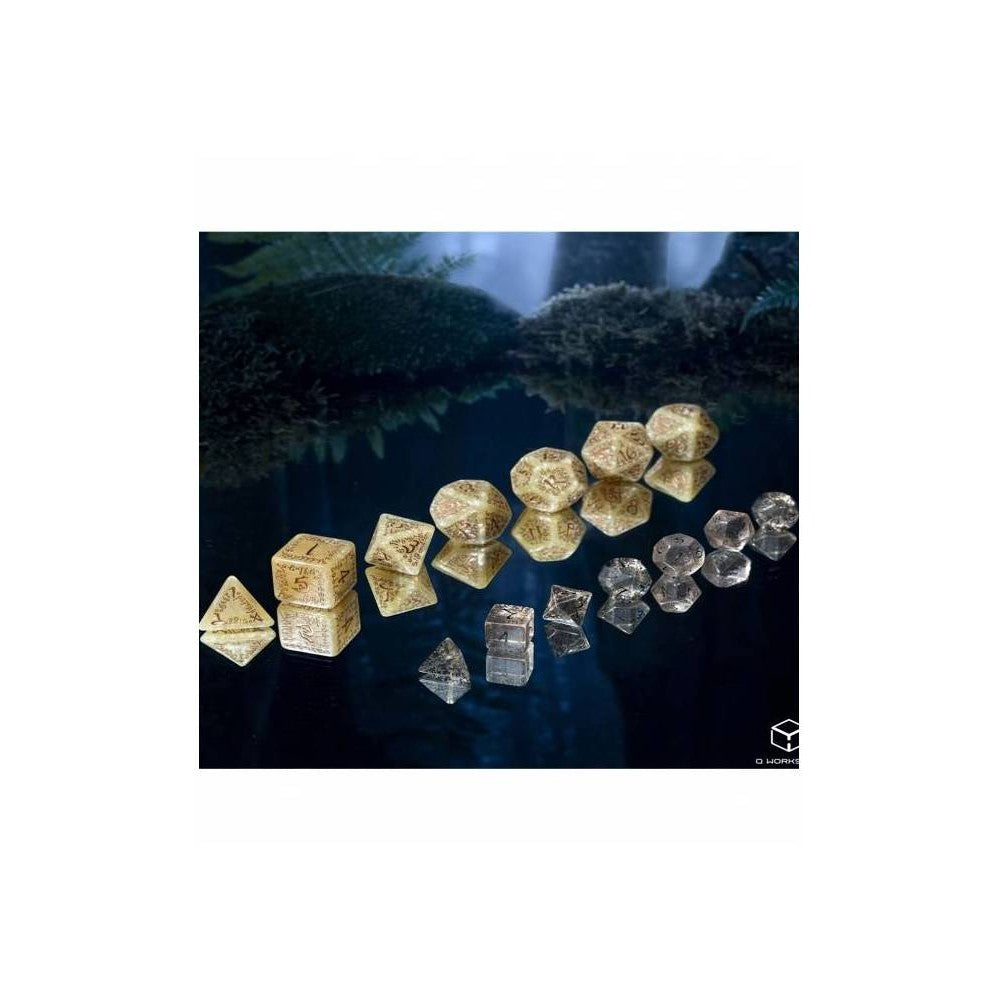 Q Workshop - Elvish Shimmering beige & copper Jumbo Dice Set 7