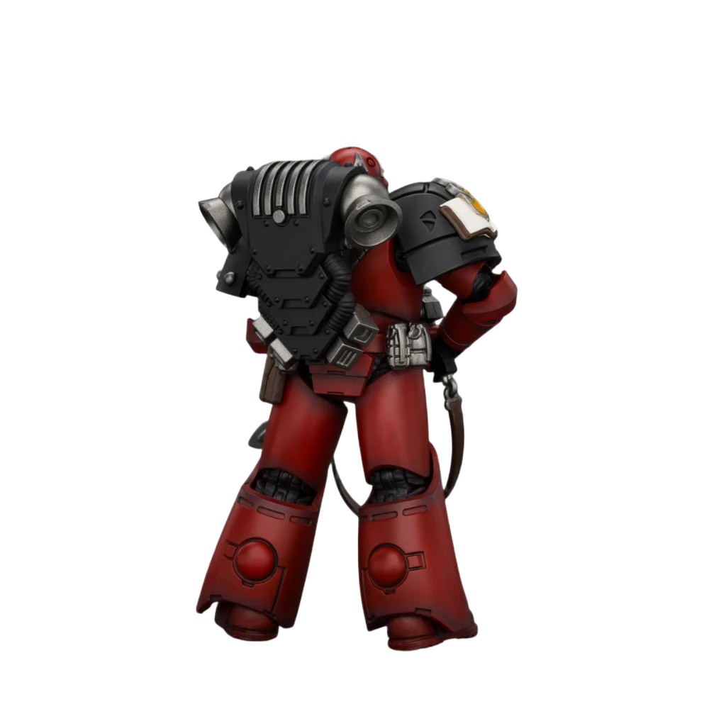 Warhammer Collectibles: 1/18 Scale Word Bearers MkVI Tact Sergeant w Power Sword & Pistol